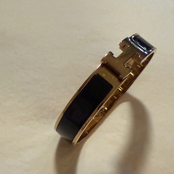 Hermes Clic H Bracelet - Picture 2 of 11